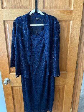 SLNY Navy Lace Sequin Dress with Matching Jacket Mother of the Bride. Worn once